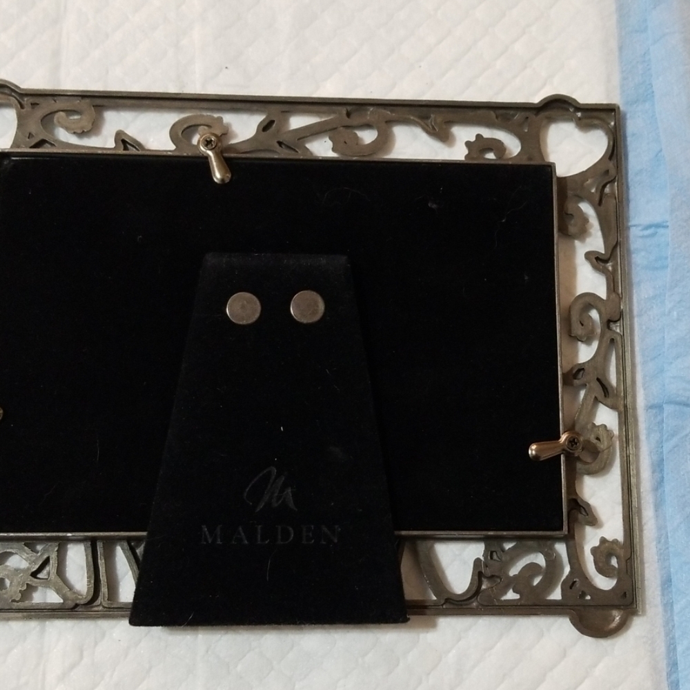 "MOM" picture frames - Picture 2 of 2